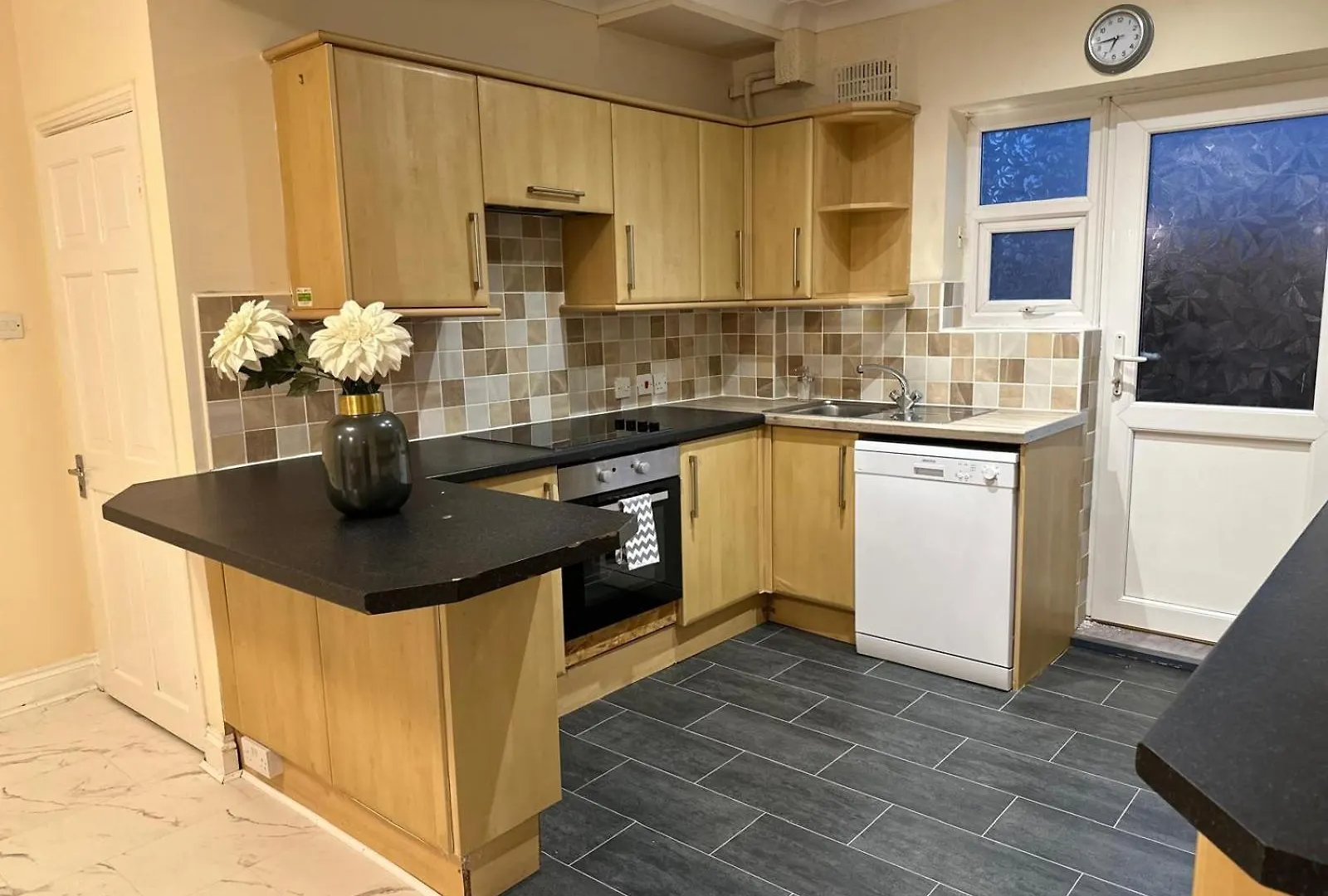 3 Bed Spacious House Eastleigh Holiday home