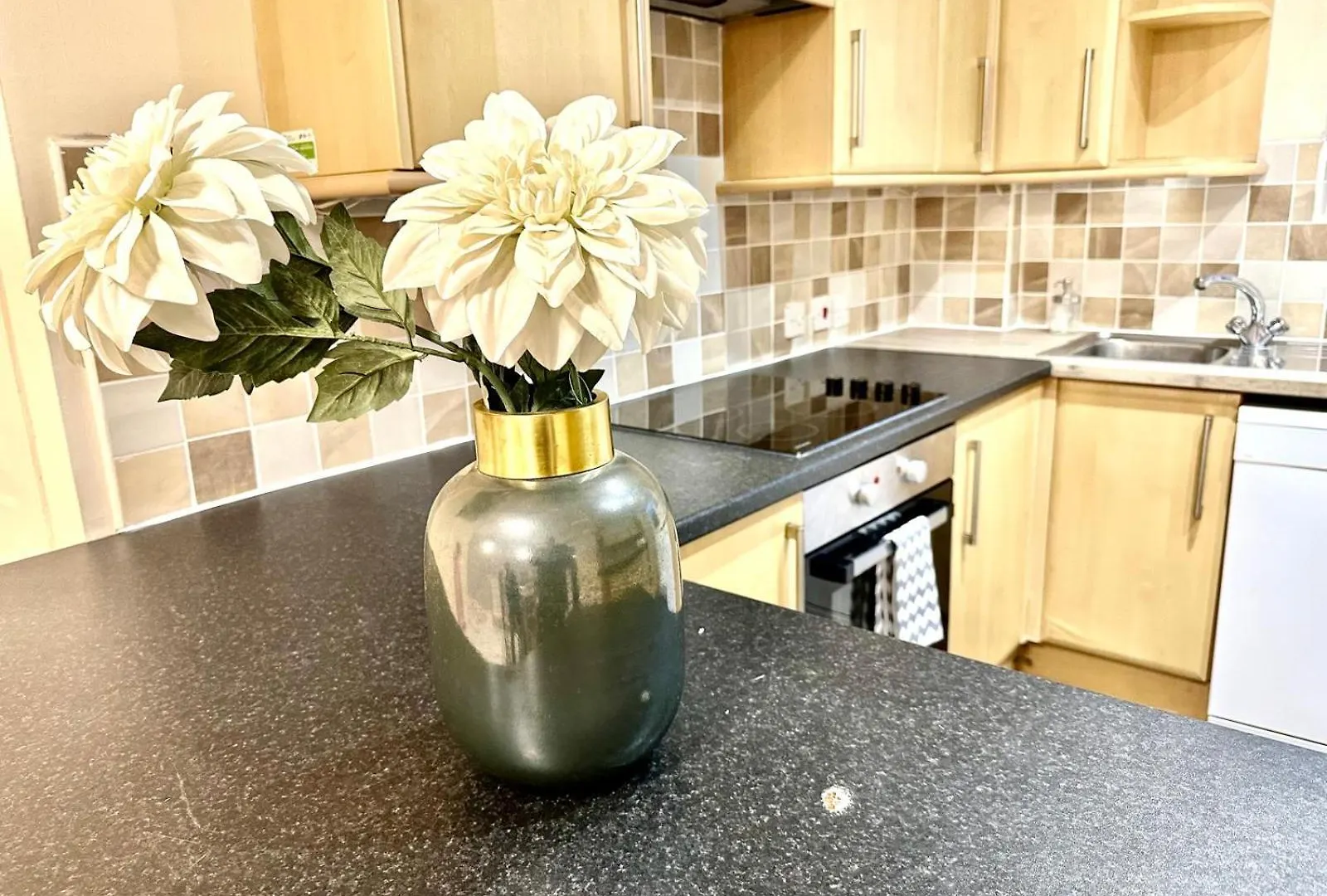 3 Bed Spacious House Eastleigh 0*,  United Kingdom